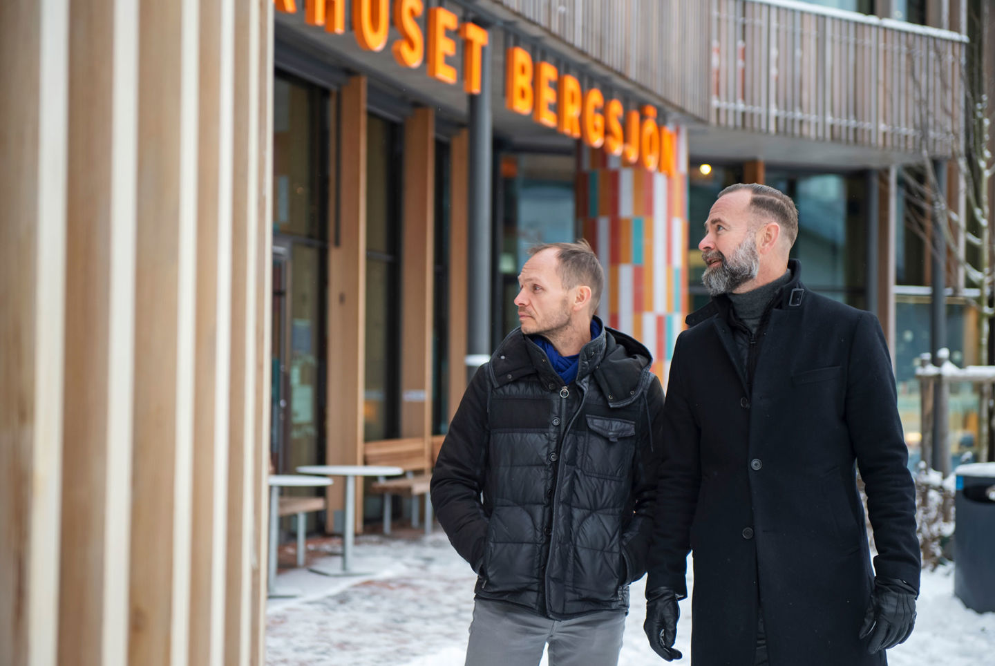 Foto av biblioteket inne i Bergsjöns kulturhus